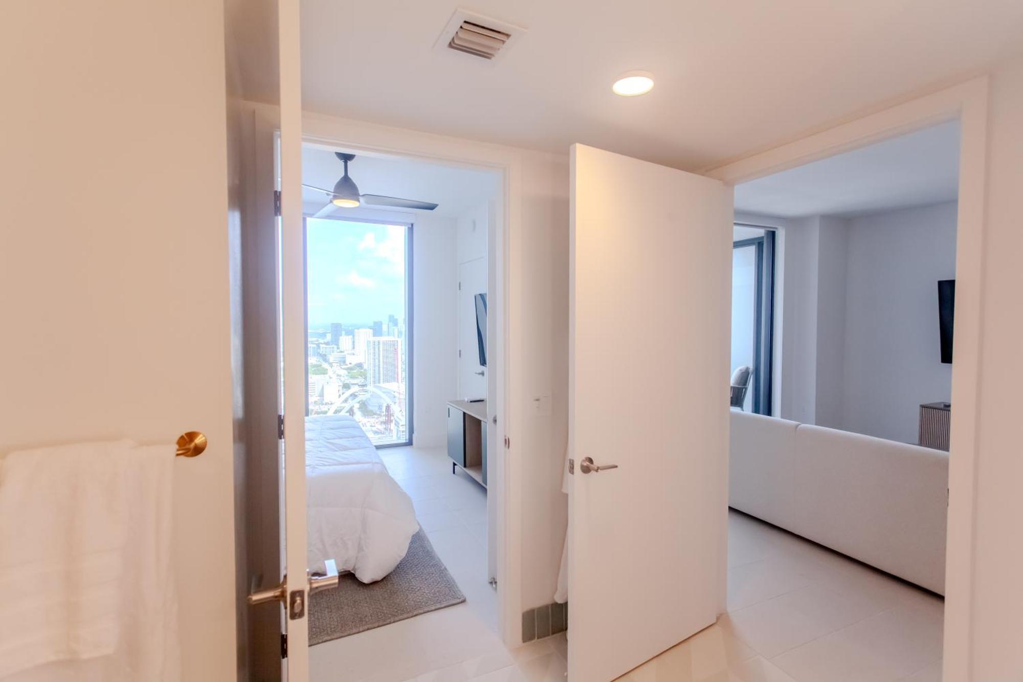Luxurious Downtown Escape Apartment Miami