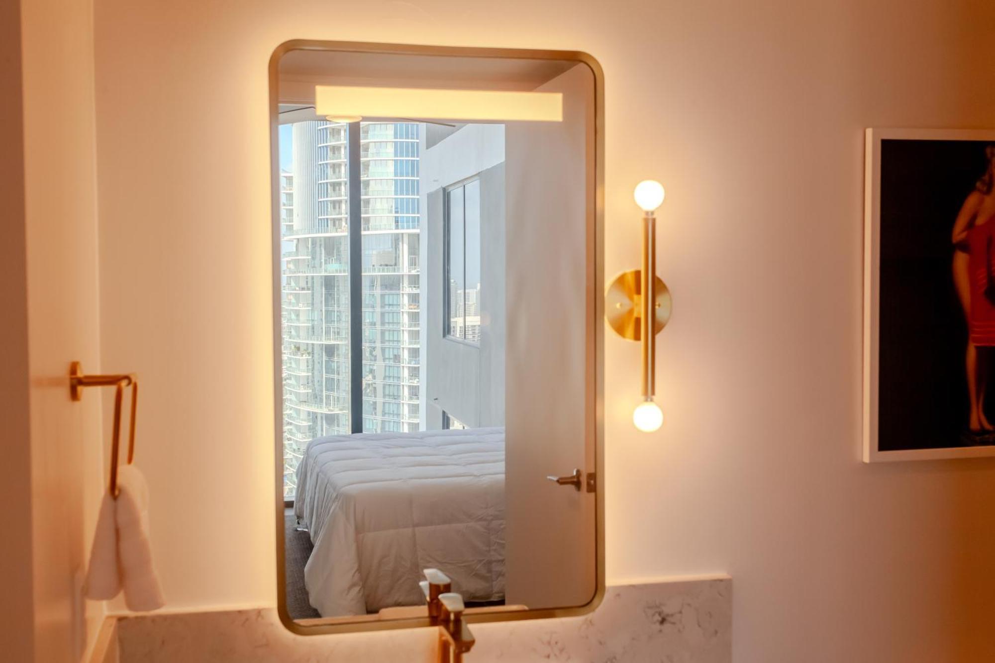 Luxurious Downtown Escape Apartment Miami