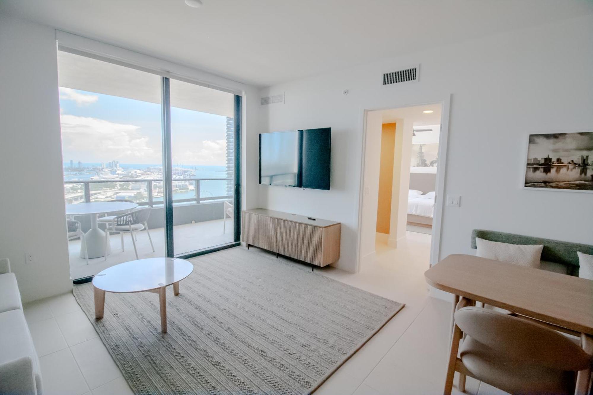 Luxurious Downtown Escape Apartment Miami