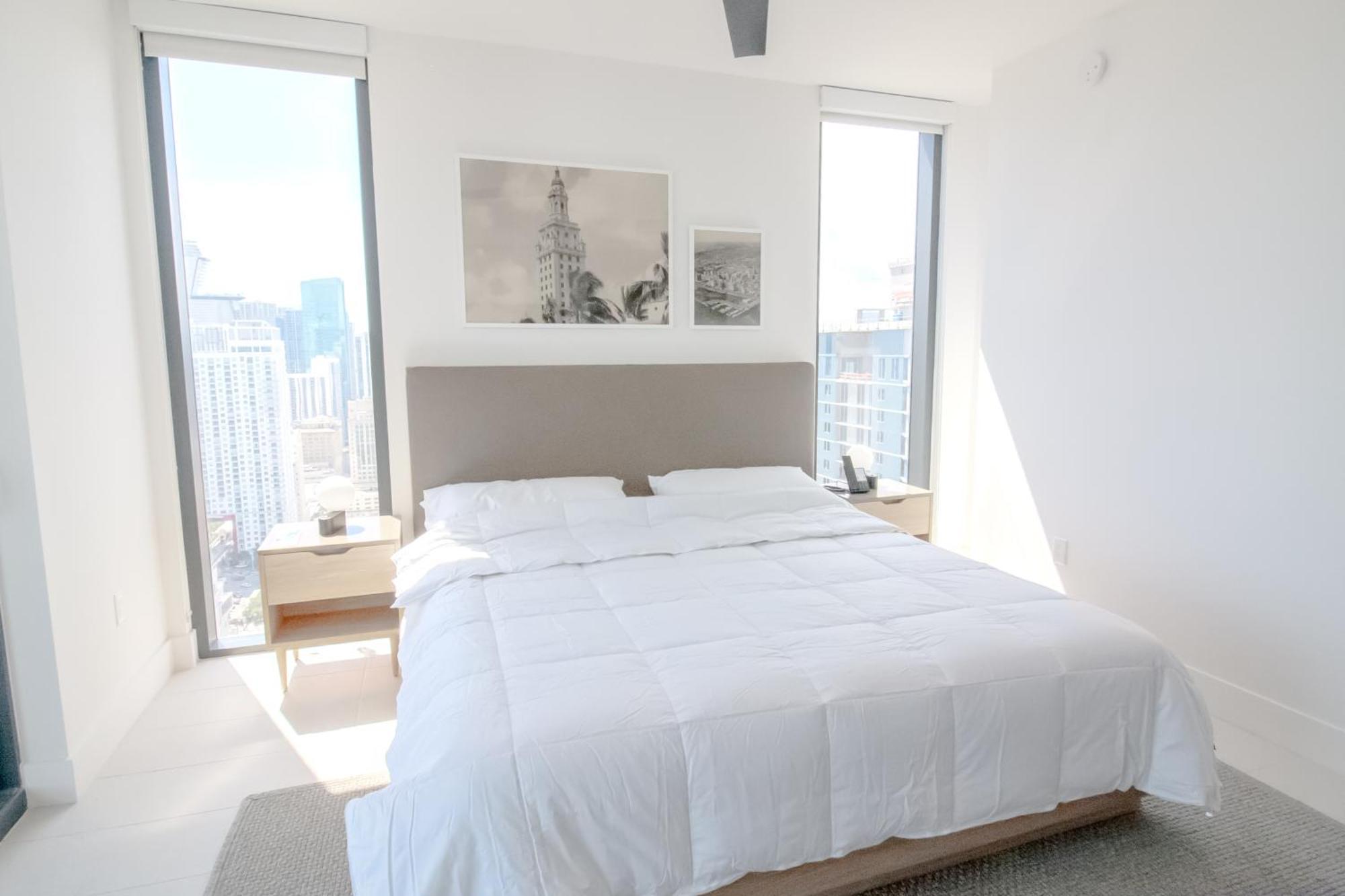 Luxurious Downtown Escape *