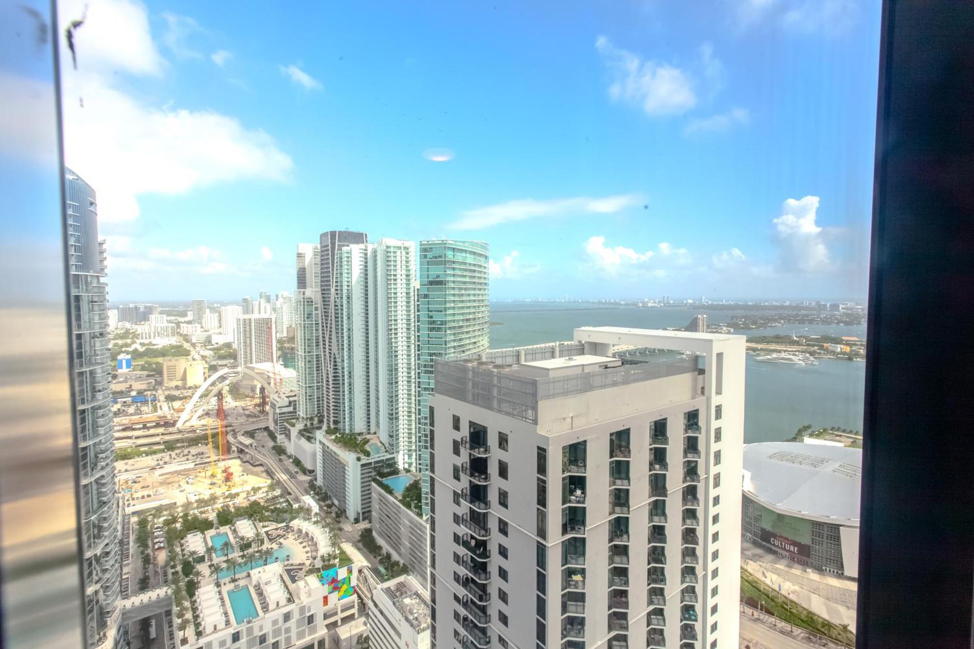 Luxurious Downtown Escape Apartment Miami